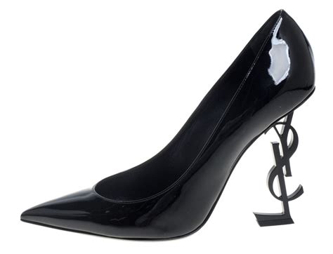 Shoe Spotlight: Saint Laurent Opyum Pumps 